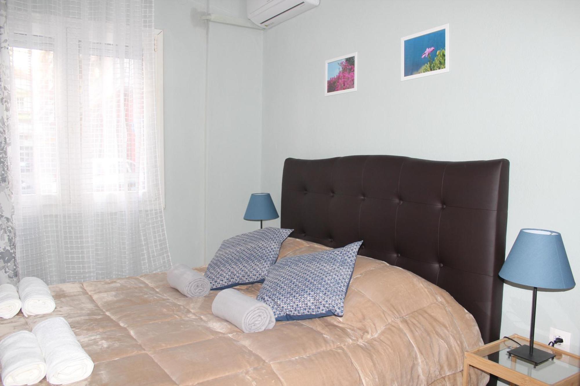 Elite House 1